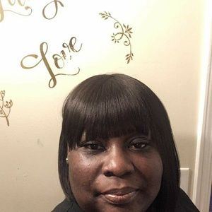 Meet your Posher, Cynthia